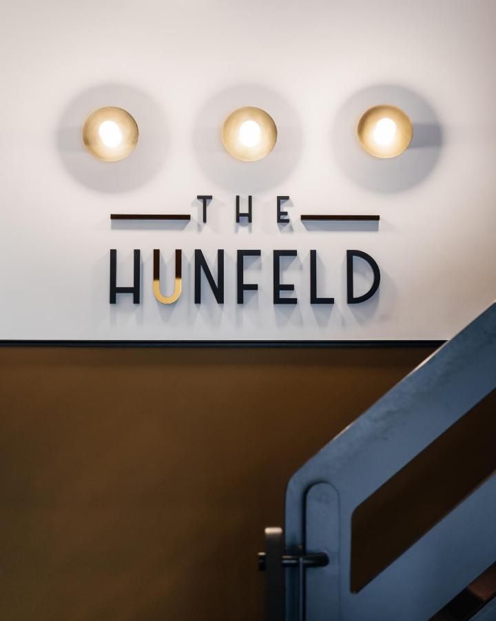 Отель The Hunfeld Утрехт Экстерьер фото